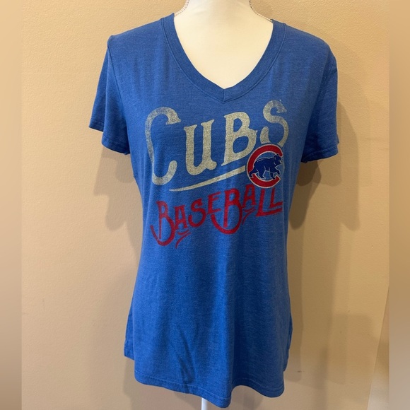 Chicago Cubs Women’s Blue V-Neck Baseball Tee MLB Merchandise Size Medium - Picture 2 of 6